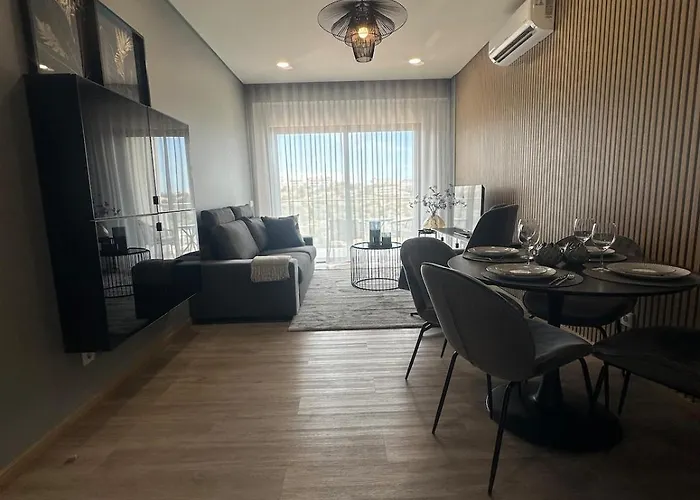 Apartment With Sea View